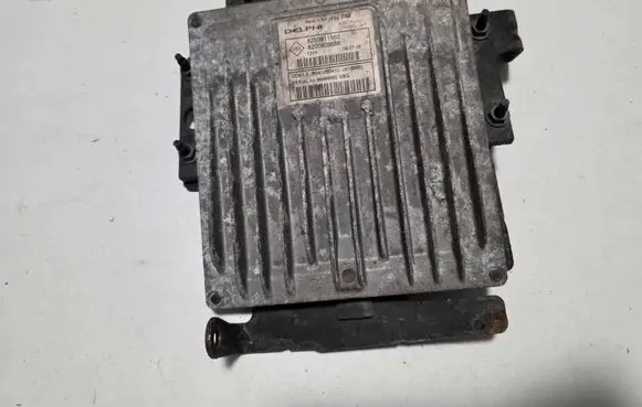 Renault Modus Engine control unit/module 8200911560