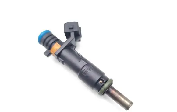 Opel Insignia A Fuel injector 55353806