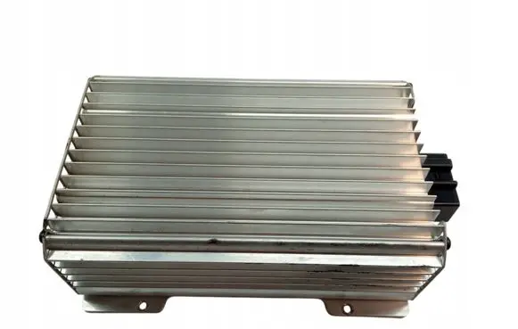 Audi A8 S8 D3 4E Sound amplifier 4E0035223