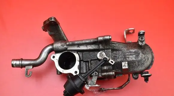 Peugeot 508 RXH EGR valve cooler 31358502