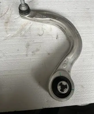 Tesla Model 3 Front lower control arm/wishbone 104435900A 104435900D