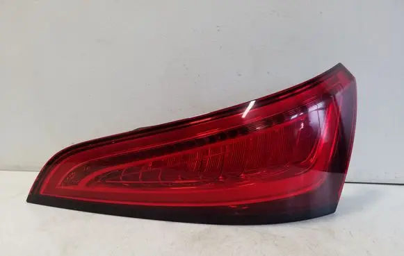 Audi Q5 SQ5 Tailgate rear/tail lights 8R0945094C