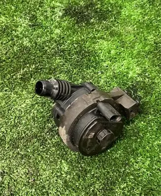 BMW X5 G05 Electric auxiliary coolant/water pump 8671654