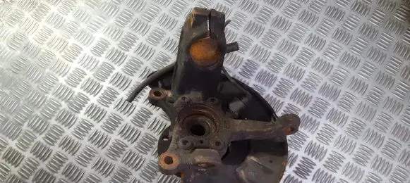 Skoda Octavia Mk2 (1Z) Front wheel hub