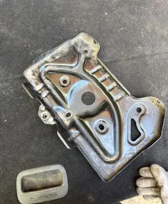 Mercedes-Benz E W212 Battery tray A2126200018