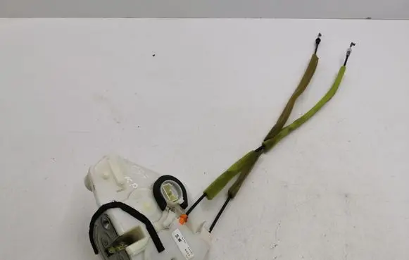 Mazda CX-5 Front door lock