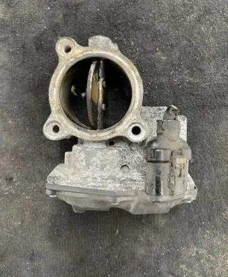 BMW 4 F32 F33 Throttle valve 10378517 7810752 29101300904