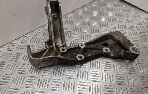 Volkswagen Caddy Front lower control arm/wishbone 1K0199296F