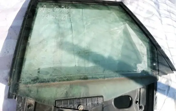 Audi 80 90 B3 Rear door window glass 