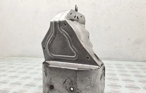 Audi A8 S8 D3 4E Heat shield in engine bay 059145325AA