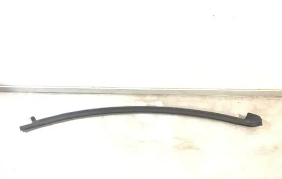 Chrysler Pacifica Sliding door rubber seal 68188722 827502