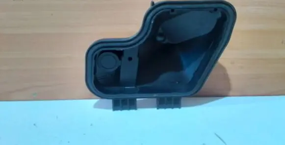 Audi A6 S6 C4 4A Headlight/headlamp dust cover 14137500