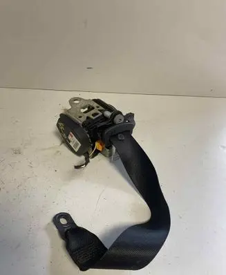 Rear seatbelt
