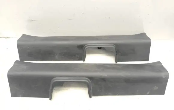 Hyundai ix35 Front sill trim cover 858822Y000 858722Y000