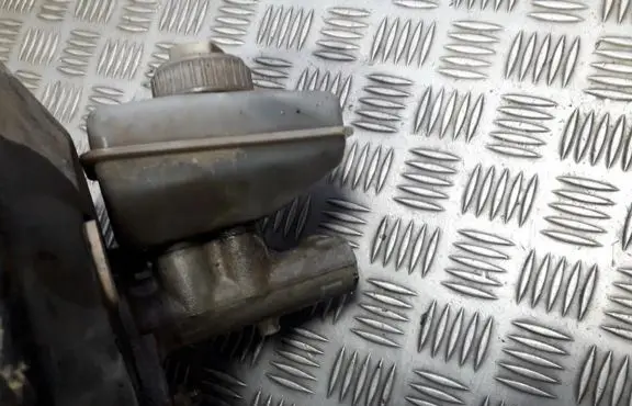 Opel Vectra B Master brake cylinder