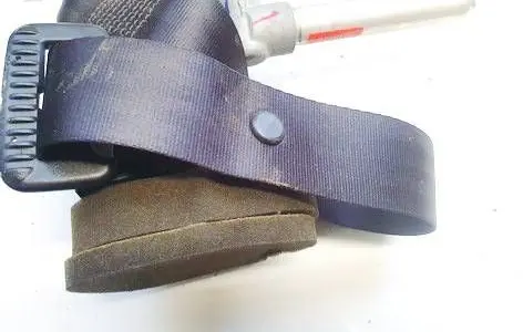 Volvo S40 Rear seatbelt 30615643