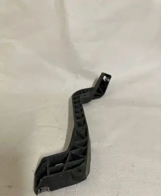 Mercedes-Benz GLE (W166 - C292) Radiator support slam panel bracket A1666263731