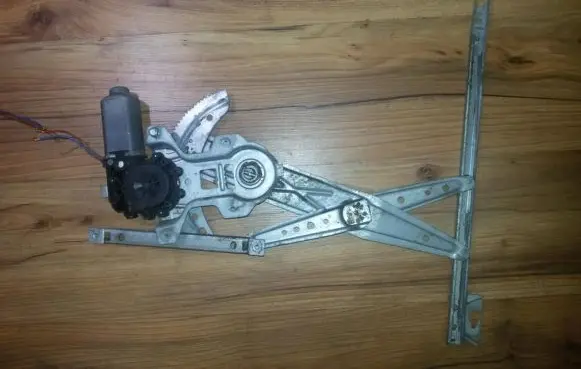 Sliding door window regulator with motor
