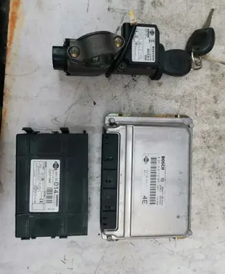 Nissan Almera N16 Immobilizer control unit/module 0281010718