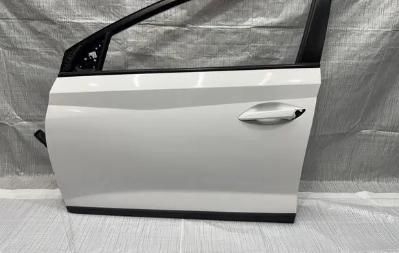 Hyundai Bayon Front door 
