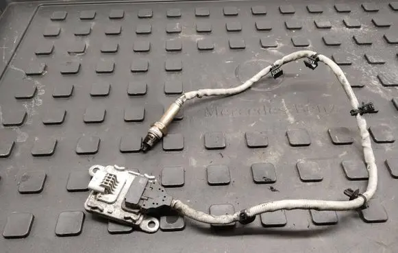 Mercedes-Benz Citan W415 Lambda probe sensor 227903290R SNS925 201120000104
