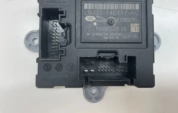 Land Rover Evoque II Door control unit/module BJR214D617AC 1009352000