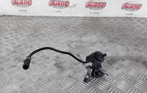 Ford B-MAX Vacuum valve 8V219C39C