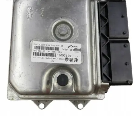 Opel Combo D Engine control unit/module 52092129
