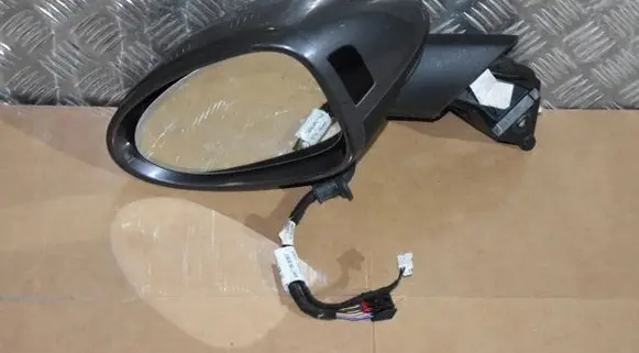 Porsche Macan (95B) Front door electric wing mirror 