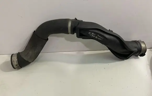 BMW X6 E71 Intercooler hose/pipe 7809834