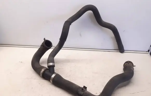 Ford C-MAX I Engine coolant pipe/hose 2027463