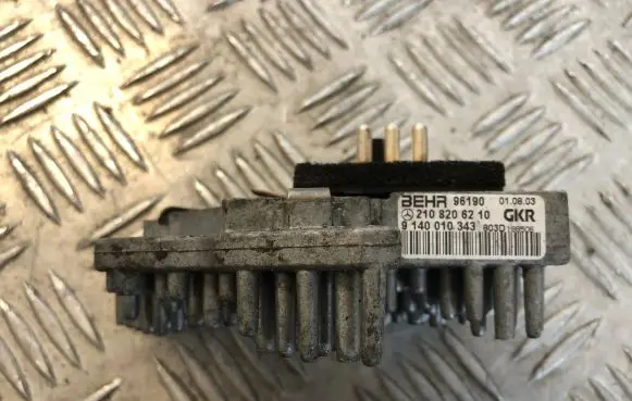 Mercedes-Benz E W210 Heater blower motor/fan resistor 2108206210 803D188506 9140010343