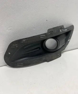 Ford Turneo Courier Front fog light trim/grill
