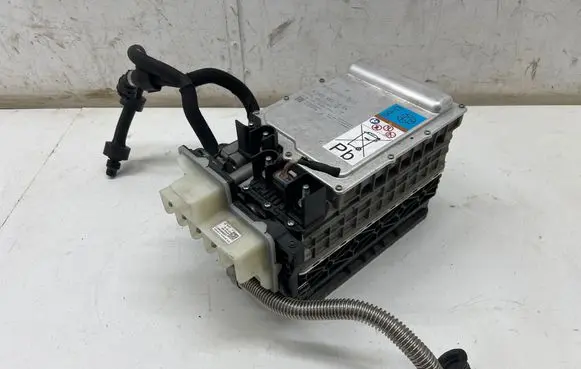 Mercedes-Benz E W214 Hybrid / electric car battery A0009827824 A2065406917
