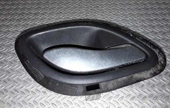 Renault Laguna II Rear door interior handle 8200000724