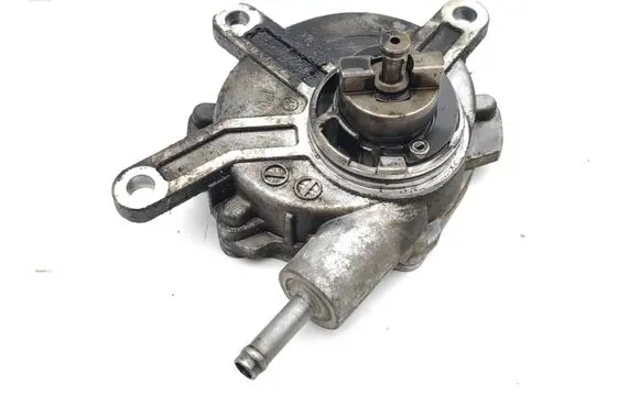 Lexus IS 220D-250-350 Vacuum pump 03010628