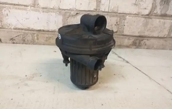 Volkswagen Golf V Secondary air pump 06A959253B