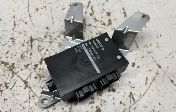 Volvo XC70 Tailgate/trunk control unit/module 31352204