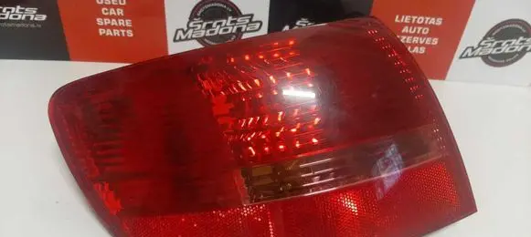 Audi A6 S6 C6 4F Rear/tail lights 89034302