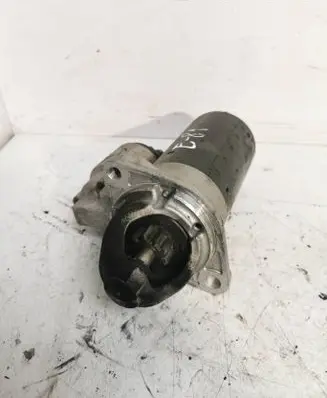 BMW 1 E81 E87 Starter motor 7589352 0001138002
