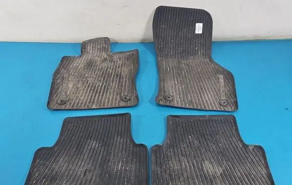 Skoda Octavia Mk4 Front floor mat IMPRK1564171