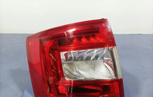 Skoda Octavia Mk3 (5E) Rear/tail lights 5E9945095A