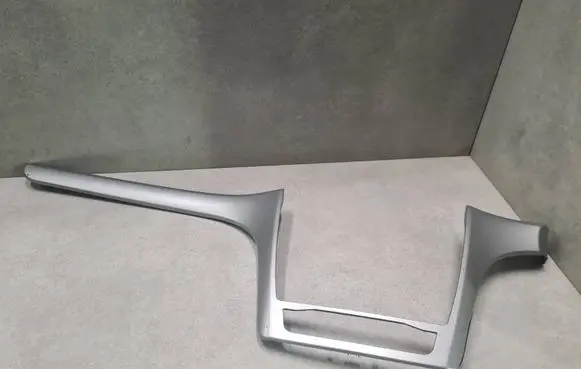 Radio/GPS head unit trim