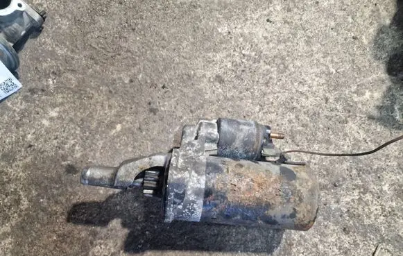 Audi A6 S6 C5 4B Starter motor
