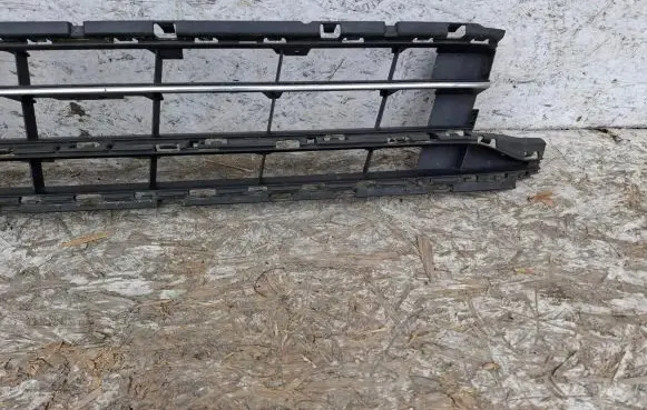 Volkswagen PASSAT B8 Front bumper lower grill 3G0853677A