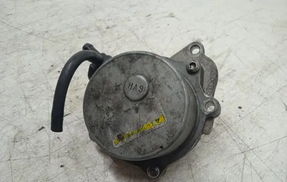 Hyundai i30 Vacuum pump 288102A101