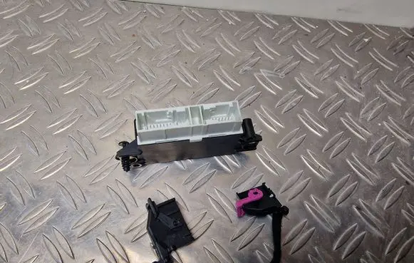 Volkswagen PASSAT B8 Parking PDC control unit/module 5Q0919294L