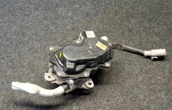 Seat Ibiza V (KJ) EGR valve 04B131425