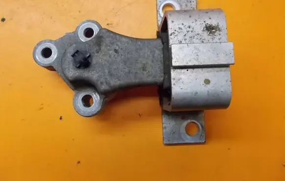Dacia Sandero Engine mount vacuum valve 
