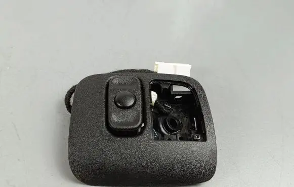 Steering wheel buttons/switches